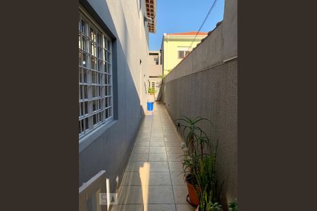 Casa para alugar com 210m², 2 quartos e 2 vagas Casa para alugar com 210m², 2 quartos e 2 vagasQuintal