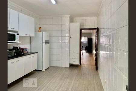 Casa para alugar com 210m², 2 quartos e 2 vagas Casa para alugar com 210m², 2 quartos e 2 vagasCozinha