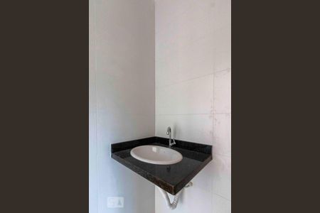 Apartamento à venda com 40m², 2 quartos e sem vaga Apartamento à venda com 40m², 2 quartos e sem vagaBanheiro