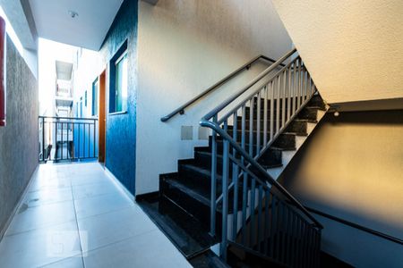 Apartamento para alugar com 35m², 1 quarto e sem vagaEscada de acesso 