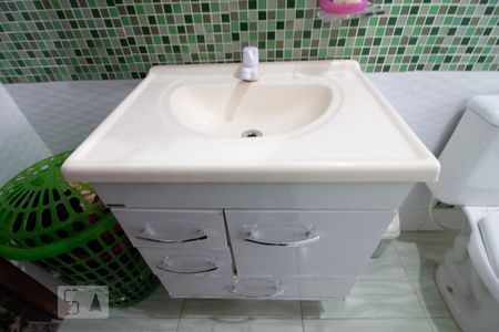 Casa para alugar com 250m², 3 quartos e 4 vagasDetalhe banheiro