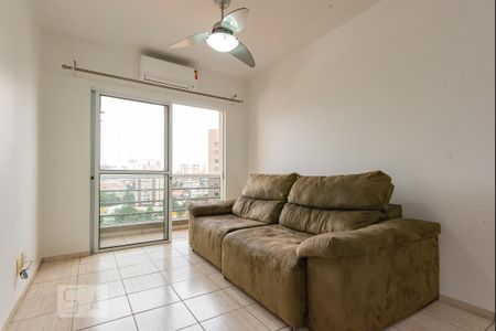 Sala de apartamento para alugar com 3 quartos, 84m² em Vila Lemos, Campinas