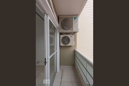 Sacada de apartamento para alugar com 3 quartos, 84m² em Vila Lemos, Campinas