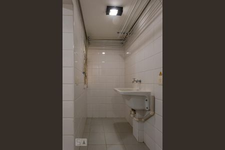 Apartamento para alugar com 84m², 3 quartos e 1 vaga Apartamento para alugar com 84m², 3 quartos e 1 vagaLavanderia