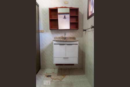 Casa à venda com 160m², 3 quartos e 2 vagasBanheiro da Suíte 2