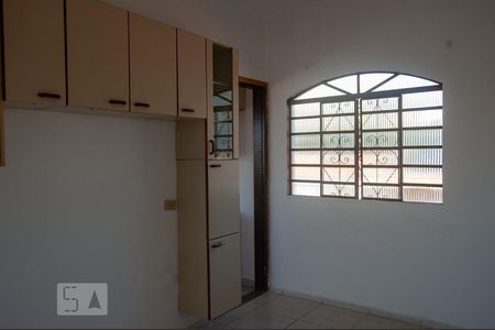 Casa à venda com 160m², 3 quartos e 2 vagasCozinha