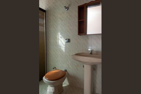 Casa à venda com 160m², 3 quartos e 2 vagasBanheiro da Suíte 1