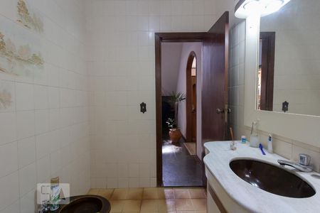 Casa à venda com 360m², 4 quartos e 4 vagas Casa à venda com 360m², 4 quartos e 4 vagasLavabo