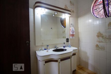 Casa à venda com 360m², 4 quartos e 4 vagas Casa à venda com 360m², 4 quartos e 4 vagasLavabo