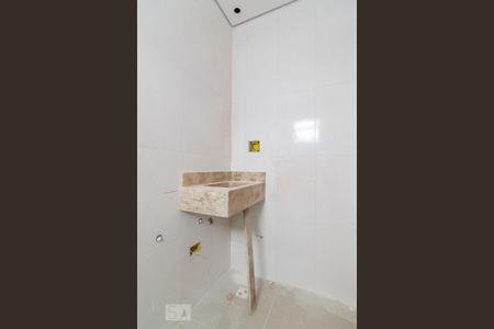 Apartamento à venda com 70m², 3 quartos e 2 vagas Apartamento à venda com 70m², 3 quartos e 2 vagasBanheiro da Suíte
