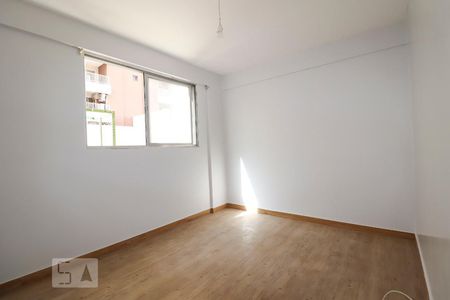 Quarto 1 de apartamento para alugar com 2 quartos, 53m² em Setor Bueno, Goiânia