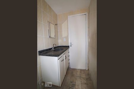 Apartamento para alugar com 53m², 2 quartos e sem vagaBanheiro