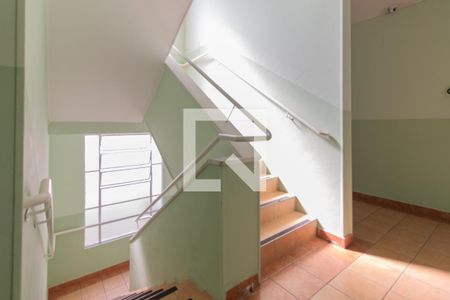 Apartamento à venda com 64m², 2 quartos e sem vagaEscadas