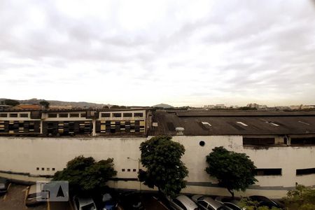 Vista de apartamento à venda com 2 quartos, 55m² em Inhaúma, Rio de Janeiro