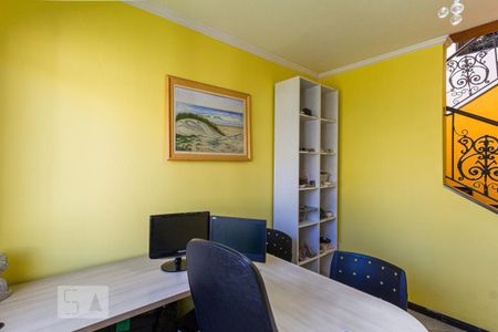 Entrada de casa à venda com 4 quartos, 267m² em Jardim Itu, Porto Alegre