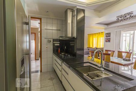 Casa à venda com 267m², 4 quartos e 2 vagasCozinha