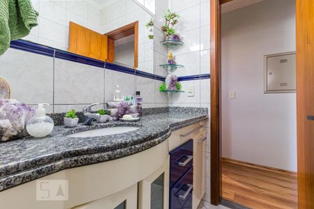 Casa à venda com 267m², 4 quartos e 2 vagasBanheiro 3