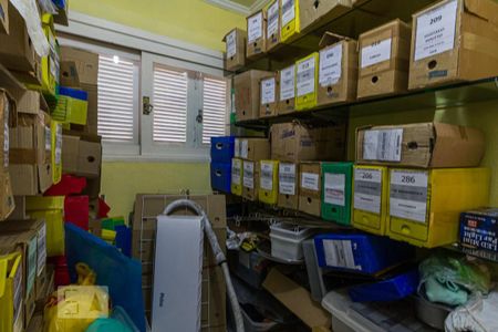 Casa à venda com 267m², 4 quartos e 2 vagasQuarto de Serviço