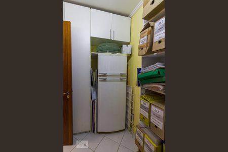 Casa à venda com 267m², 4 quartos e 2 vagasQuarto de Serviço