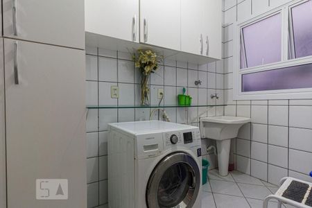 Casa à venda com 267m², 4 quartos e 2 vagasLavanderia