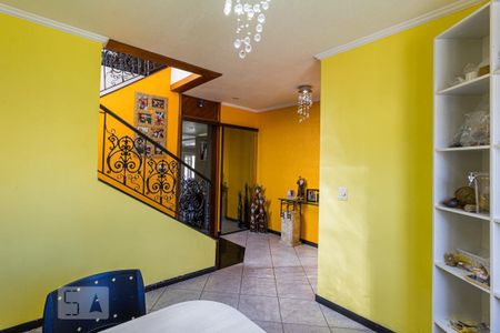Entrada de casa à venda com 4 quartos, 267m² em Jardim Itu, Porto Alegre