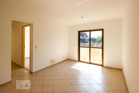 Sala de apartamento para alugar com 2 quartos, 64m² em Vargem Pequena, Rio de Janeiro