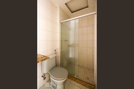 Apartamento para alugar com 64m², 2 quartos e 1 vaga Apartamento para alugar com 64m², 2 quartos e 1 vagaBanheiro da Suíte