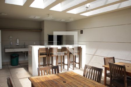 Apartamento para alugar com 55m², 2 quartos e 1 vagaÁrea comum - Churrasqueira