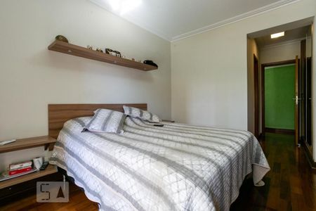 Apartamento à venda com 340m², 4 quartos e 4 vagas Apartamento à venda com 340m², 4 quartos e 4 vagasSuíte 3