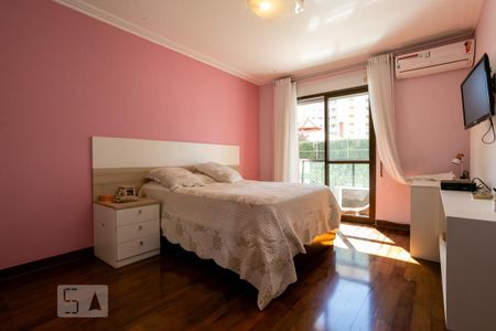 Apartamento à venda com 340m², 4 quartos e 4 vagas Apartamento à venda com 340m², 4 quartos e 4 vagasSuíte 2