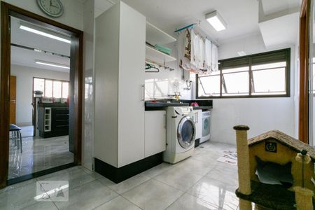 Apartamento à venda com 340m², 4 quartos e 4 vagas Apartamento à venda com 340m², 4 quartos e 4 vagasÁrea de Serviço