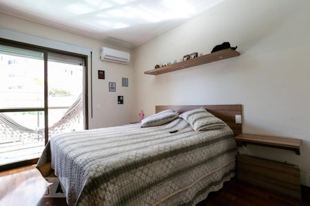 Apartamento à venda com 340m², 4 quartos e 4 vagas Apartamento à venda com 340m², 4 quartos e 4 vagasSuíte 3