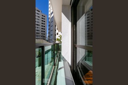 Apartamento à venda com 340m², 4 quartos e 4 vagas Apartamento à venda com 340m², 4 quartos e 4 vagasVaranda da Suíte 2