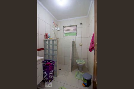 Casa à venda com 172m², 4 quartos e 2 vagasBanheiro 2