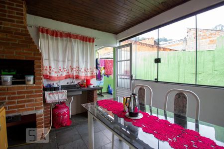 Casa à venda com 172m², 4 quartos e 2 vagasChurrasqueira