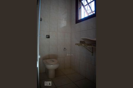 Casa para alugar com 224m², 4 quartos e 2 vagasBanheiro 1