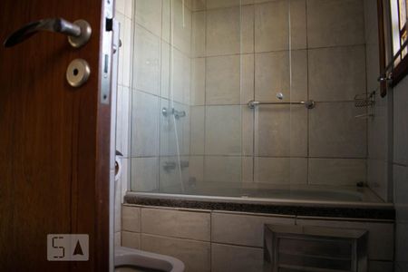 Casa para alugar com 224m², 4 quartos e 2 vagasBanheiro Suíte
