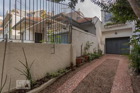 Casa à venda com 147m², 3 quartos e 3 vagasPátio