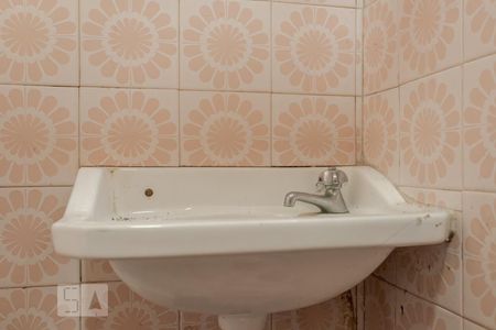 Casa à venda com 147m², 3 quartos e 3 vagasBanheiro de Serviço