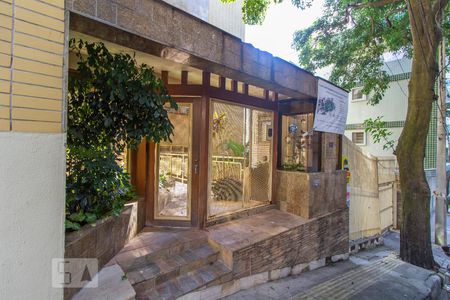 Apartamento à venda com 220m², 3 quartos e 1 vagaVista da Rua