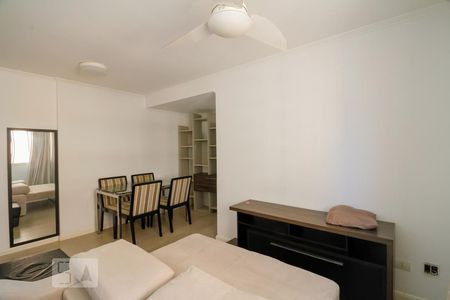 Sala de Estar de apartamento à venda com 2 quartos, 57m² em Aclimação, São Paulo