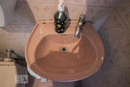 Casa à venda com 90m², 2 quartos e 1 vagaPia do Banheiro de Serviço