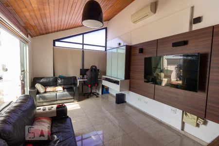 Apartamento à venda com 216m², 4 quartos e 3 vagasSalão