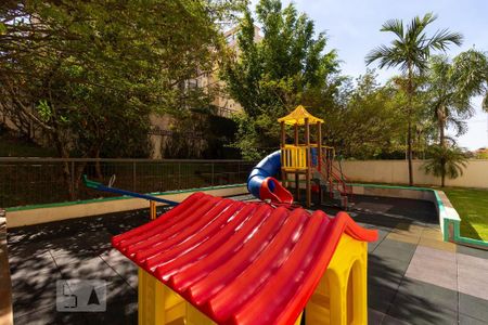 Apartamento à venda com 216m², 4 quartos e 3 vagasPlayground