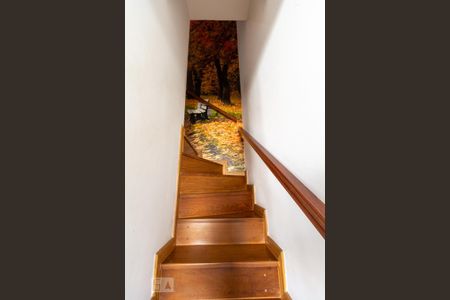 Apartamento à venda com 216m², 4 quartos e 3 vagasEscada 