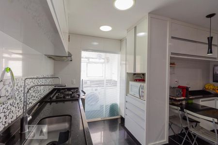 Apartamento à venda com 216m², 4 quartos e 3 vagasCozinha