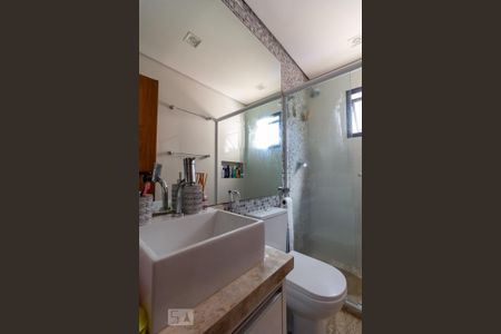 Apartamento à venda com 216m², 4 quartos e 3 vagasBanheiro Social