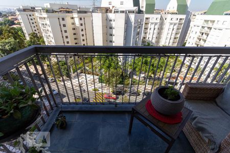 Sacada de apartamento à venda com 4 quartos, 216m² em Cidade São Francisco, São Paulo