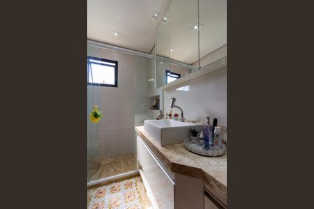 Apartamento à venda com 216m², 4 quartos e 3 vagasBanheiro Quarto 4 Suíte