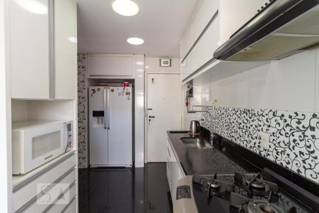Apartamento à venda com 216m², 4 quartos e 3 vagasCozinha